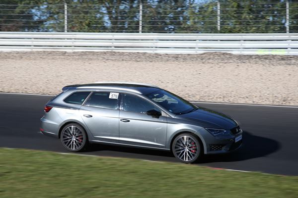 Sur les traces de la Seat Leon ST Cupra au Nürburgring