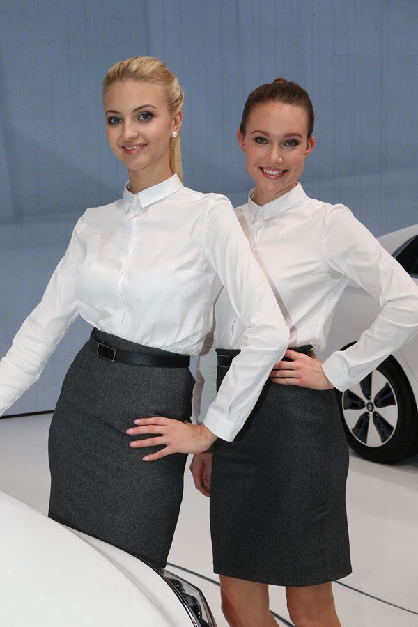 La 86ème édition du salon de l'automobile de Genève au travers de ses hôtesses