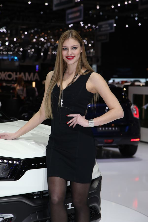 La 86ème édition du salon de l'automobile de Genève au travers de ses hôtesses