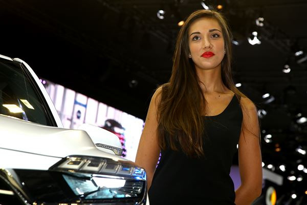 Les hôtesses du Mondial de l'Automobile de Paris 2016
