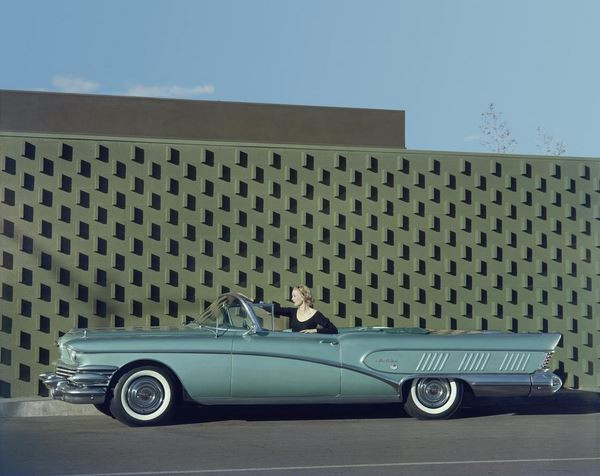 Autophoto: une exposition sur les relations entre la photographie et l’automobile