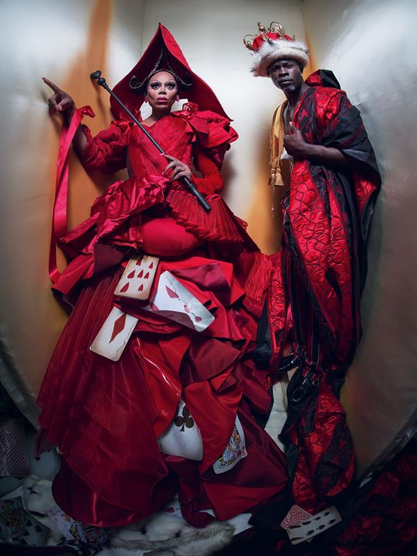 Pirelli présente le calendrier 2018 signé Tim Walker