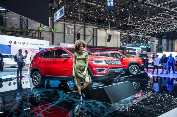 La 89ème édition du salon de l'automobile de Genève au travers de ses hôtesses