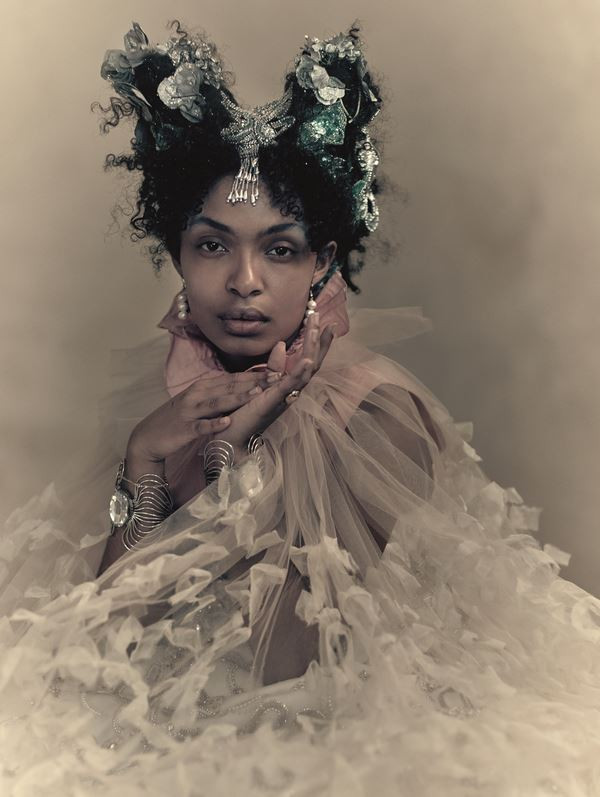 Le Calendrier Pirelli 2020 réalisé par Paolo Roversi recherche l’âme de Juliette