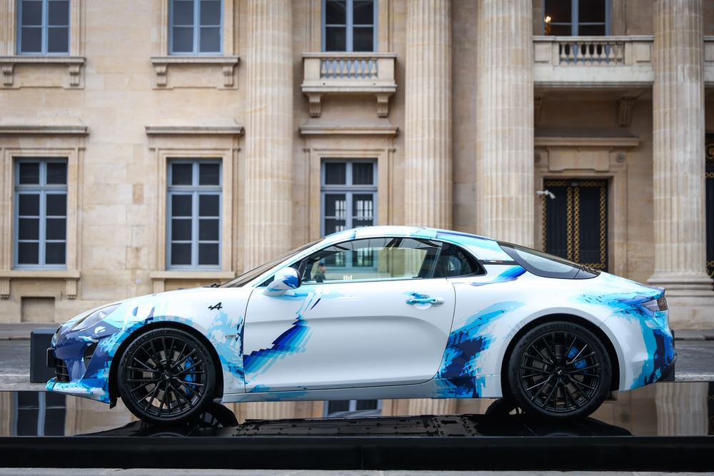 Alpine A110 Sastruga: une « art car » qui explore le potentiel créatif de l’intelligence artificielle