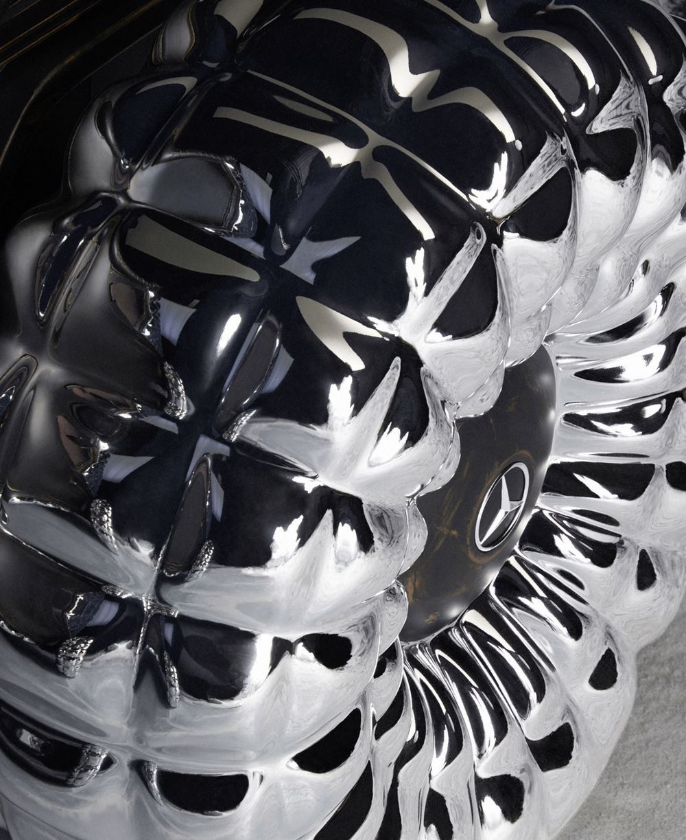 Project Mondo G: une oeuvre d'art qui fusionne la Classe G et les éléments de design de Moncler