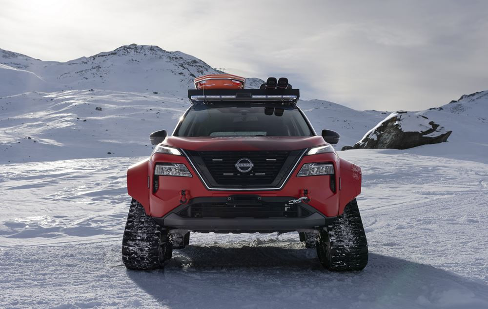 Le Nissan X-Trail e-4Orce Mountain Rescue se lance dans le secours sur les pistes enneigées