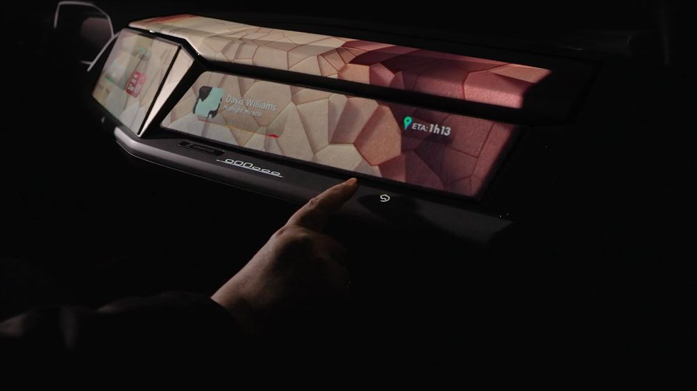 Une expérience immersive de son et lumière dans l'habitacle de la voiture