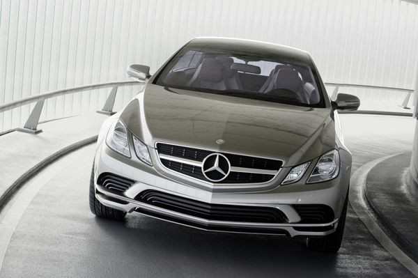 Mercedes présente le concept car Fascination