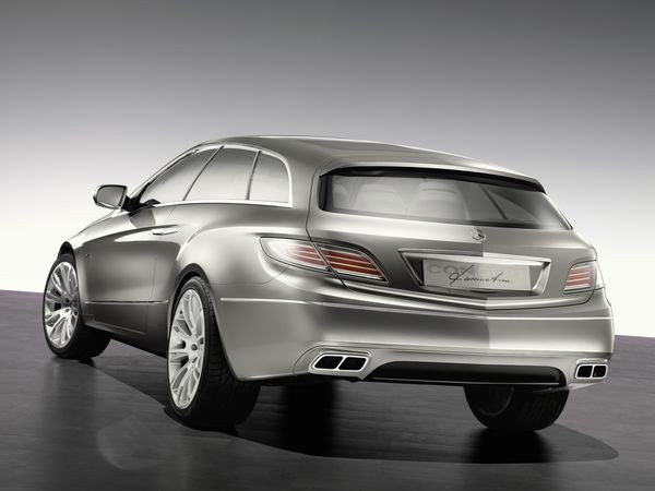 Mercedes présente le concept car Fascination