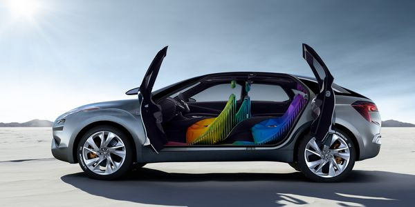Hypnos, le concept car haut de gamme hybride Citroën