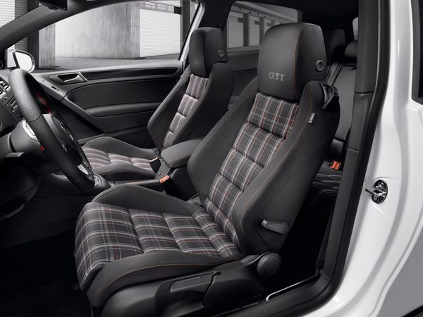 Volkswagen présente en première mondiale le concept Golf GTI