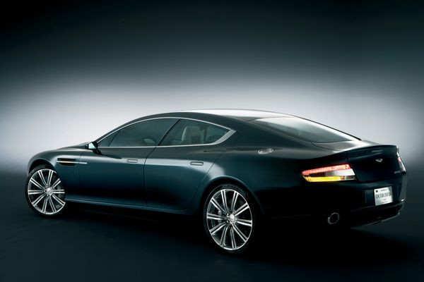 Redécouvrez le Concept Aston Martin Rapide