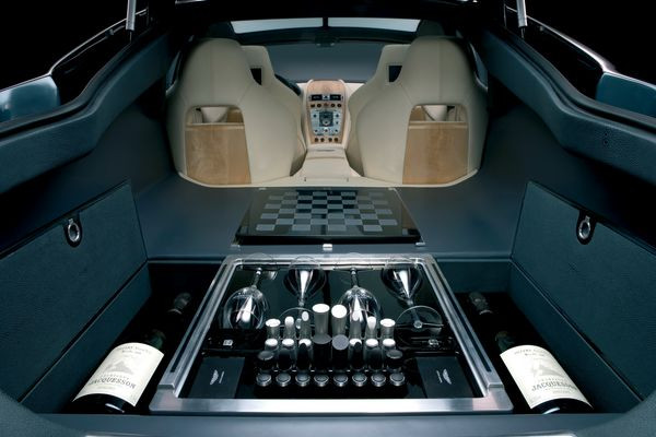 Redécouvrez le Concept Aston Martin Rapide