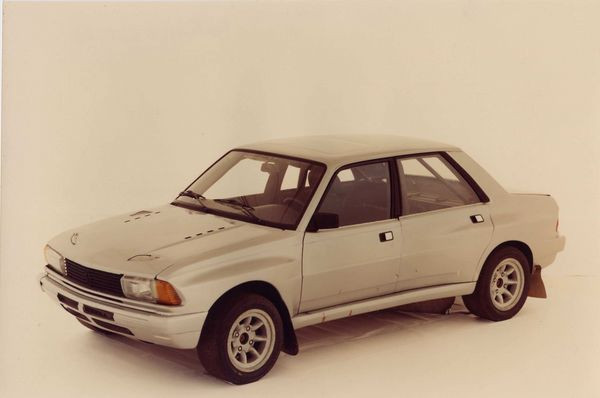 Peugeot expose ses modèles interdits