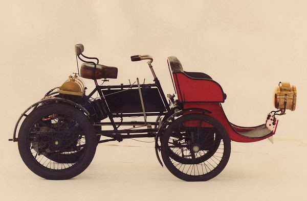 Peugeot expose ses modèles interdits