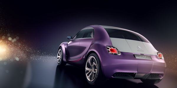 Citroën dévoile le concept-car hybride Revolte à Francfort