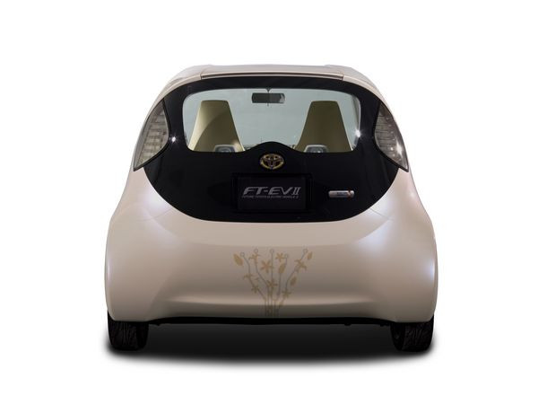 Première mondiale à Tokyo pour le concept de petite voiture électrique Toyota