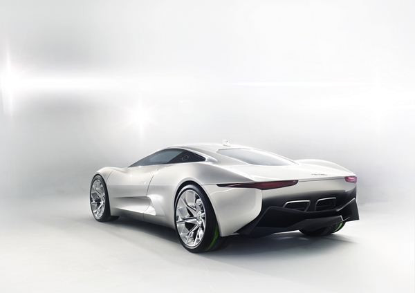 Jaguar célèbre ses 75 ans avec le concept Jaguar C-X75