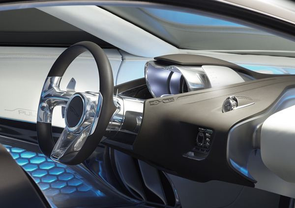 Jaguar célèbre ses 75 ans avec le concept Jaguar C-X75