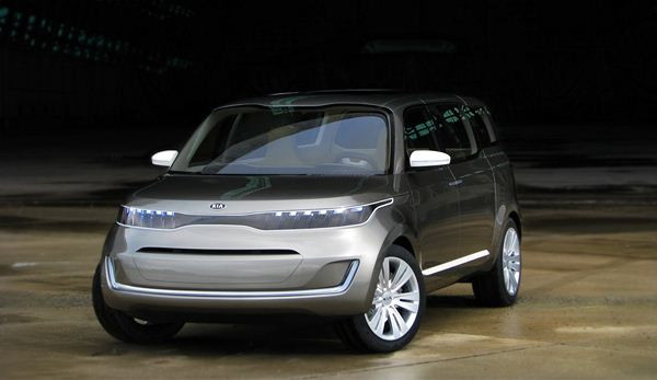 Kia présente un concept futuriste de grand monospace doté d'une porte papillon