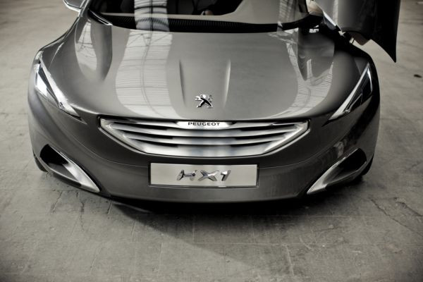 Gros plan sur le concept-car HX1 de Peugeot