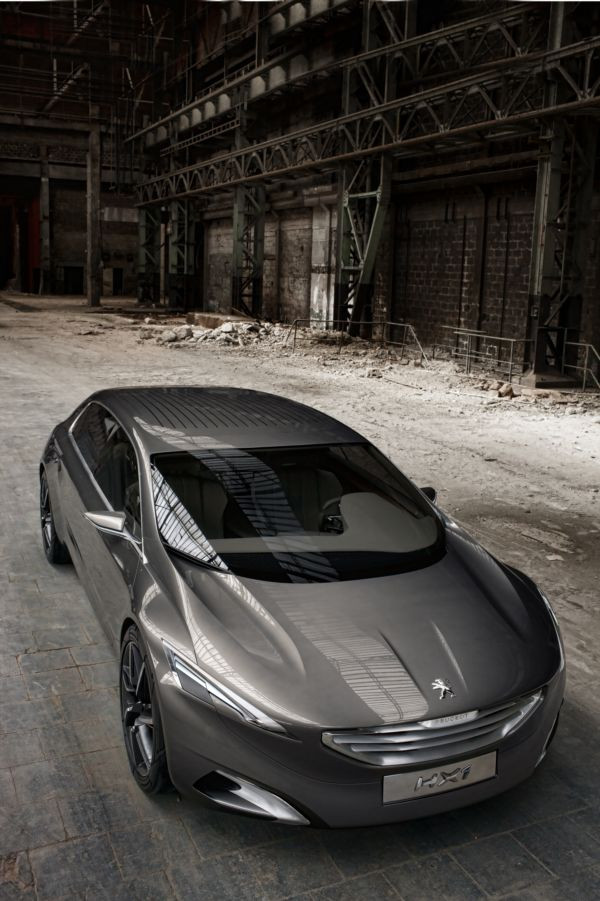 Gros plan sur le concept-car HX1 de Peugeot