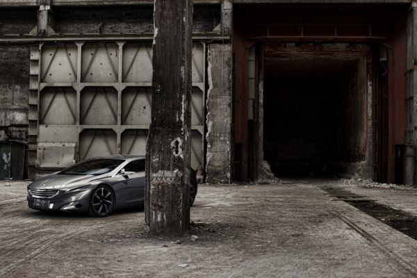 Gros plan sur le concept-car HX1 de Peugeot