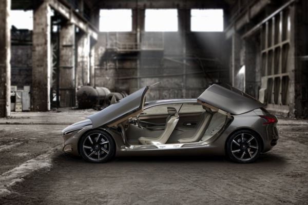 Gros plan sur le concept-car HX1 de Peugeot