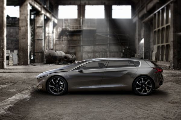Gros plan sur le concept-car HX1 de Peugeot