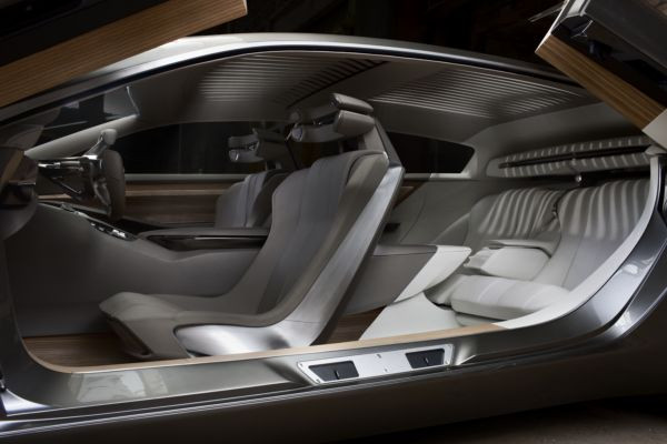 Gros plan sur le concept-car HX1 de Peugeot