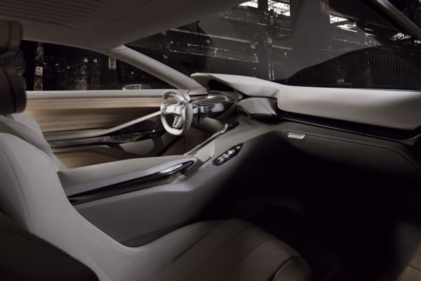 Gros plan sur le concept-car HX1 de Peugeot