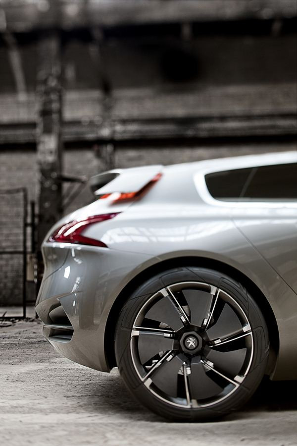 Gros plan sur le concept-car HX1 de Peugeot