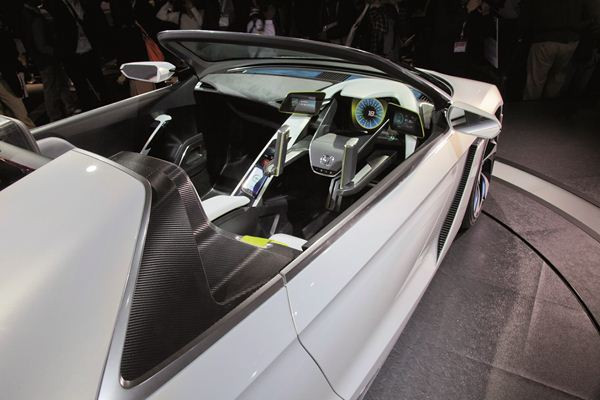 Honda présente le concept de roadster électrique EV-STER au salon de Tokyo