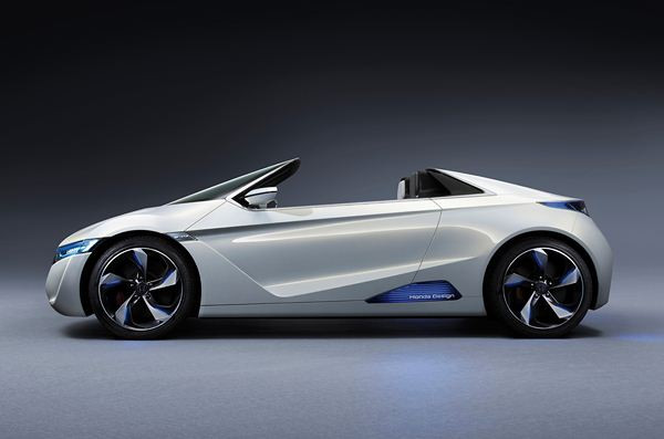 Honda présente le concept de roadster électrique EV-STER au salon de Tokyo