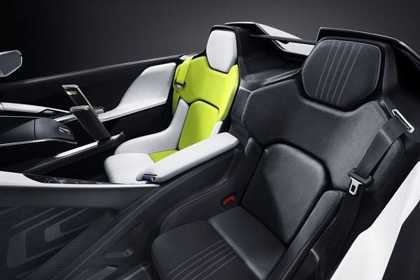 Honda présente le concept de roadster électrique EV-STER au salon de Tokyo