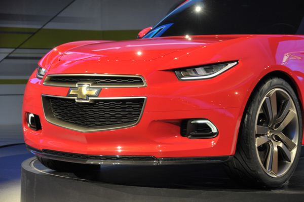 Chevrolet présente le concept de coupé Code 130R à Détroit