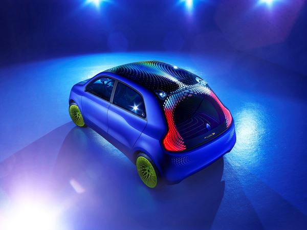 Renault présente le concept-car de petite citadine électrique Twin’Z