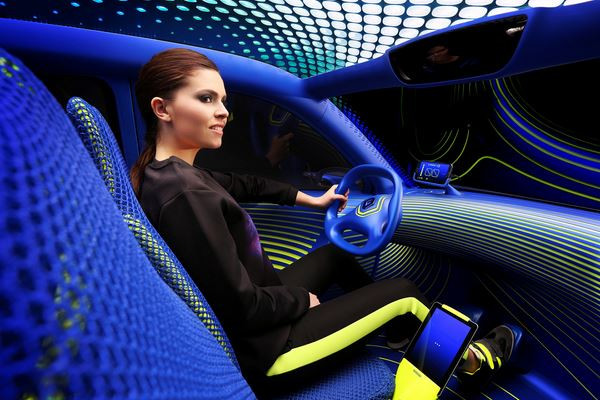 Renault présente le concept-car de petite citadine électrique Twin’Z