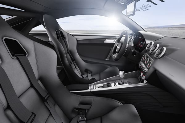 Un Audi TT ultra quattro concept qui allie poids minimal et sportivité maximale