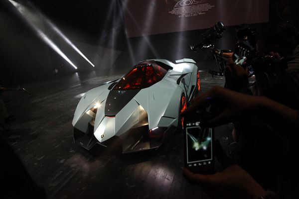 Un concept unique de monoplace Lamborghini Egoista dotée de 600 ch