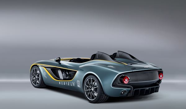 Un concept radical Aston Martin CC100 Speedster pour les 100 ans de la marque anglaise