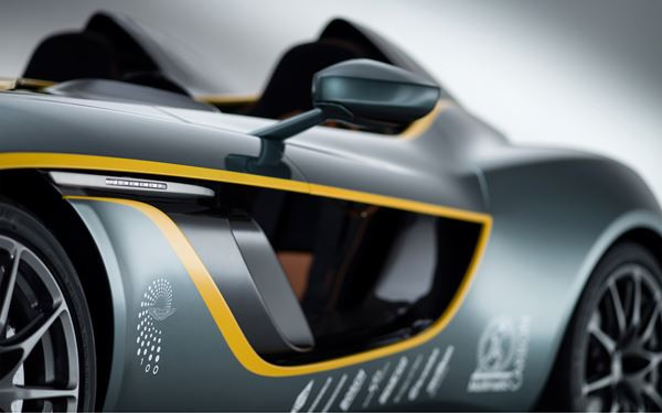 Un concept radical Aston Martin CC100 Speedster pour les 100 ans de la marque anglaise