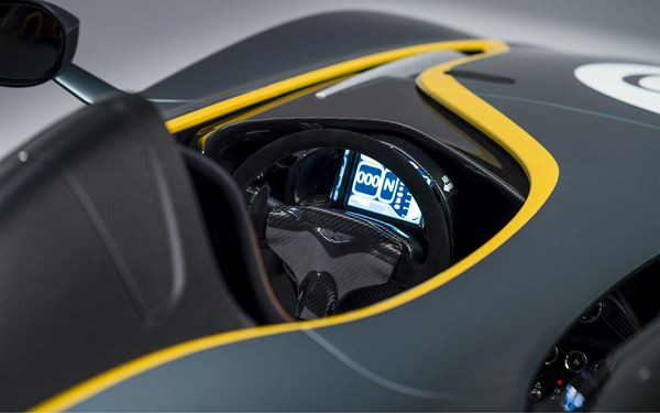 Un concept radical Aston Martin CC100 Speedster pour les 100 ans de la marque anglaise