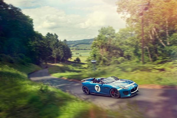 Un projet unique Jaguar Project 7 de roadster monoplace tout aluminium