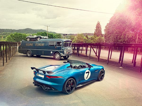 Un projet unique Jaguar Project 7 de roadster monoplace tout aluminium