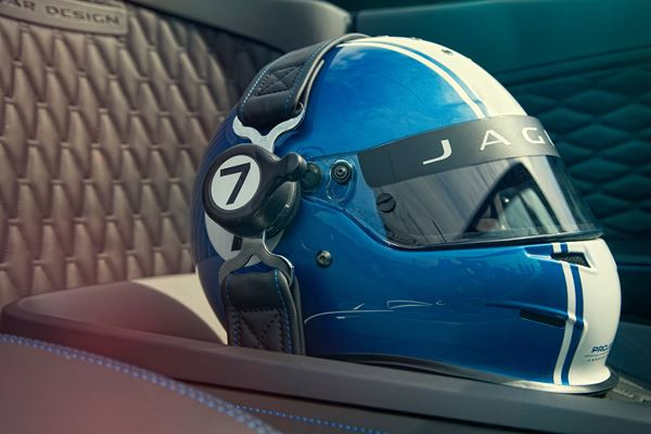 Un projet unique Jaguar Project 7 de roadster monoplace tout aluminium