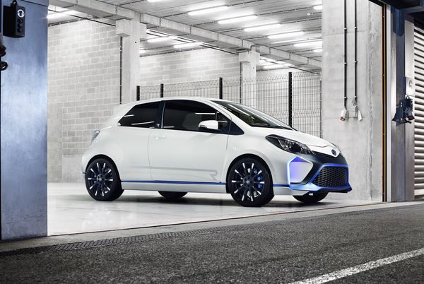 Un concept-car Toyota Yaris Hybrid-R 4 roues motrices doté de 420 ch