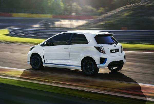 Un concept-car Toyota Yaris Hybrid-R 4 roues motrices doté de 420 ch