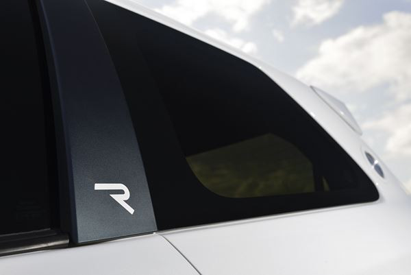 Un concept-car Toyota Yaris Hybrid-R 4 roues motrices doté de 420 ch